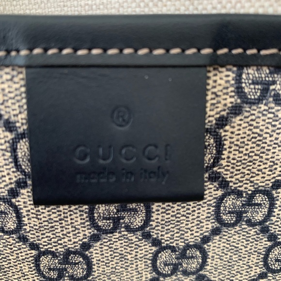 Gucci Web Loop GG Coated Canvas Tote, Made in Italy.  Dust bag included. - Picture 5 of 16